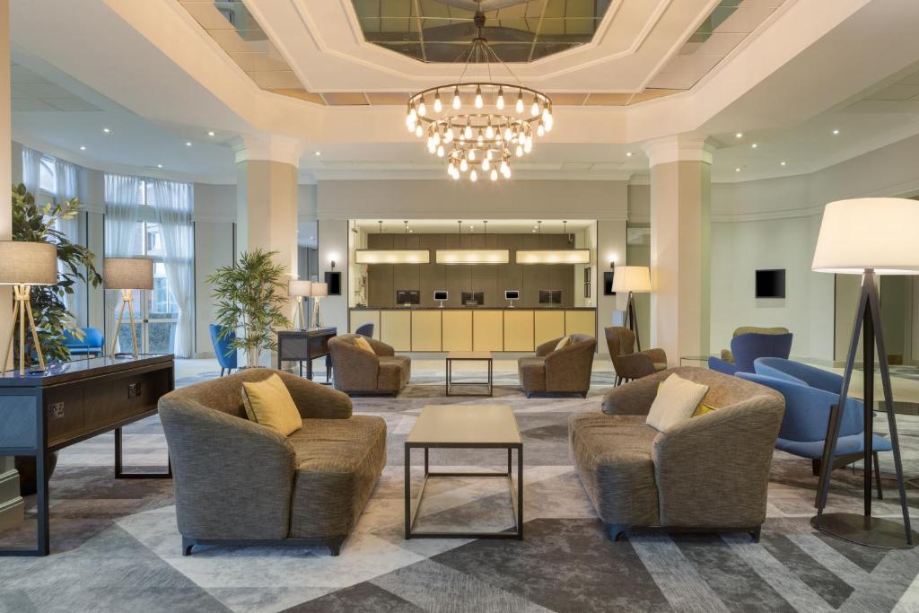DoubleTree by Hilton Dartford Bridge (Dartford)