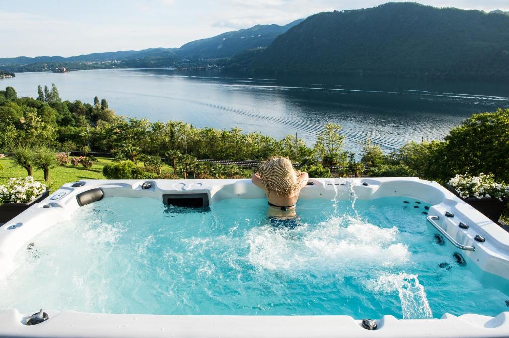 Villa Antica Colonia - Lake Orta - Suite Apartments Adults Only (Pettenasco)