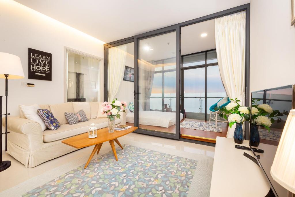 CITY GARDEN HIGH CLASS CONDO CENTER