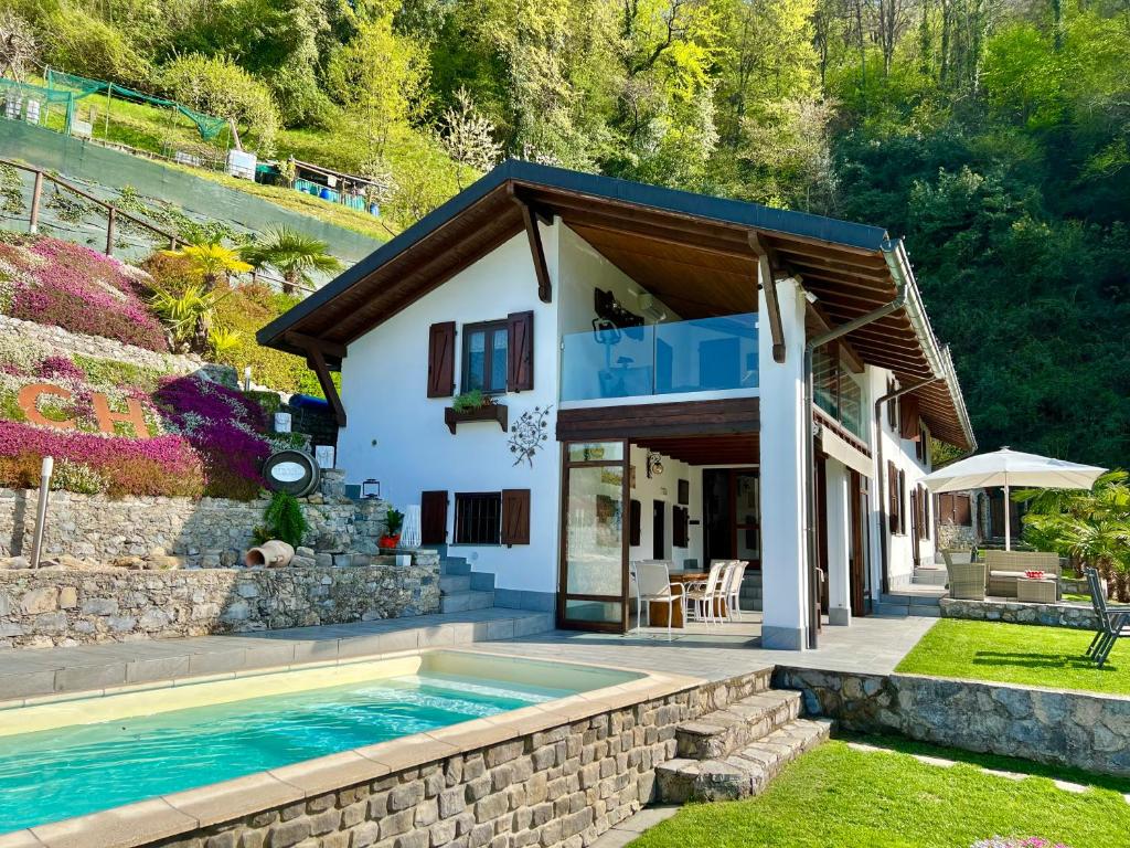 Villa Rosch (Lezzeno)
