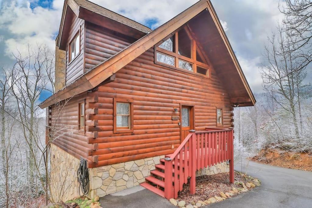 Romantic Honeymoon Cabin In The Smokies (Gatlinburg)