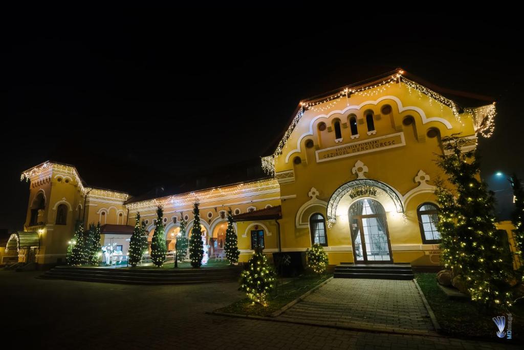 Hotel La Belle Epoque (Petroşani)