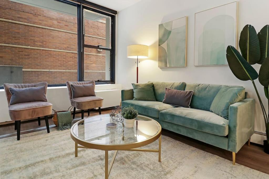 Modern 1BR Apt with Great Amenities and Location - Chestnut 02H