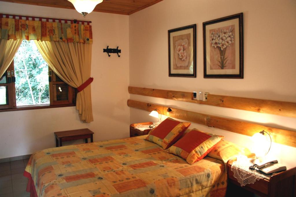 Orquideas Hotel & Cabañas