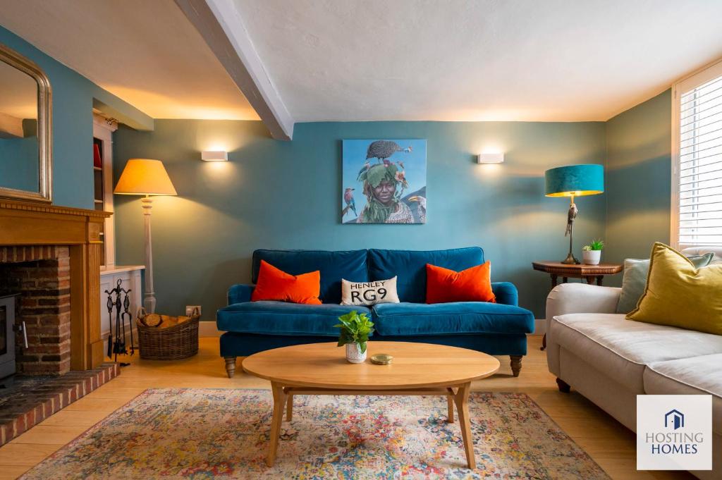 Spacious Luxury Cottage With Roof Terrace Close To The River Thames