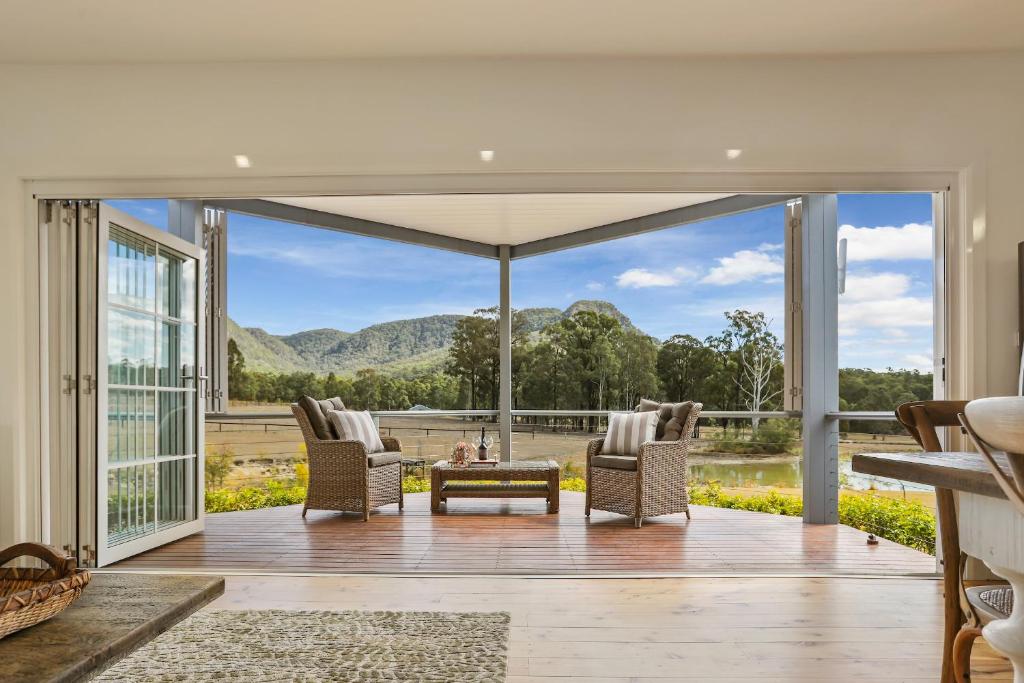 Brokenback Views Country Estate Hunter Valley