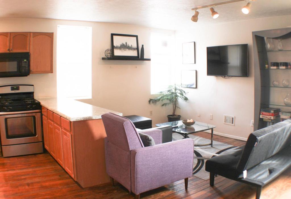3 BR Southside Loft - Amazing Location