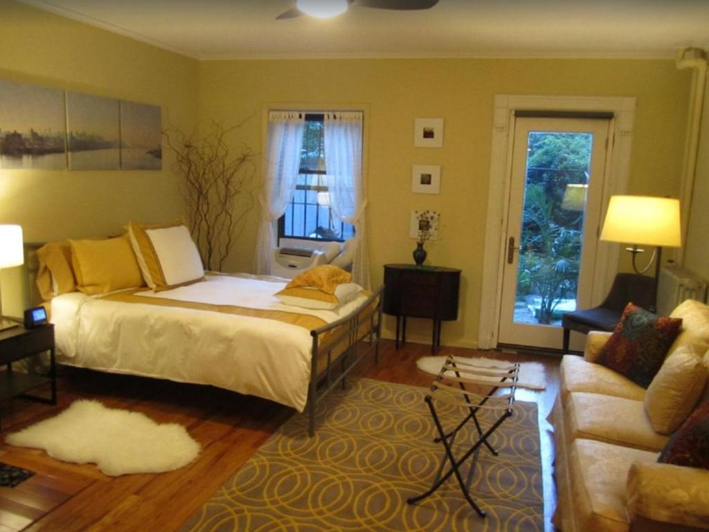 Fully Furnished Entire Floor Apartment in Historic Harlem