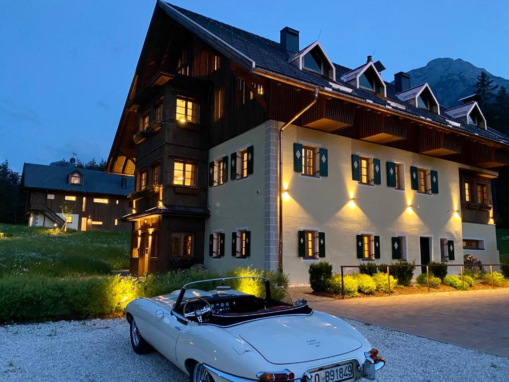 Natura Boutique Chalet Wellness SPA (Dobbiaco)