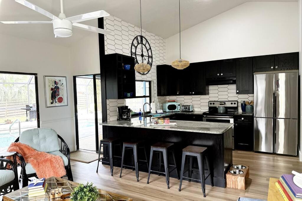 Color Casa 3B 2B Pool Home
