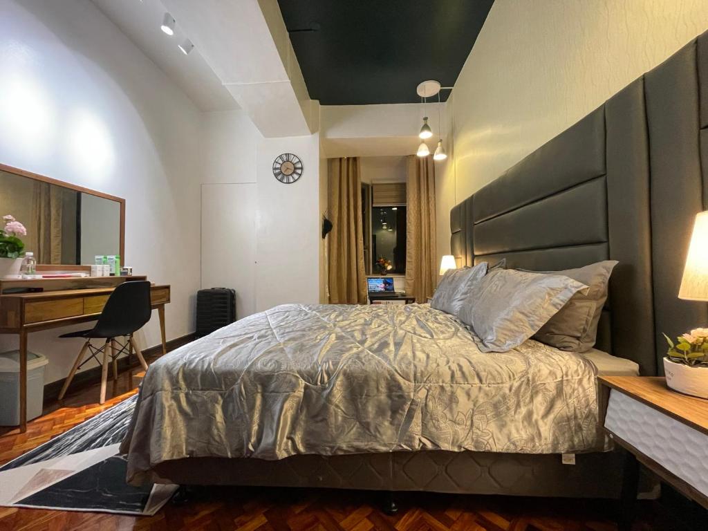 Manila Luxurious & Spacious Suite