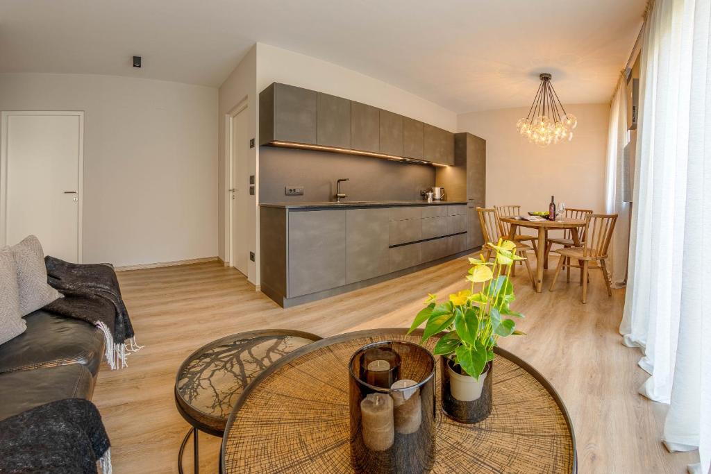 Lores Loft