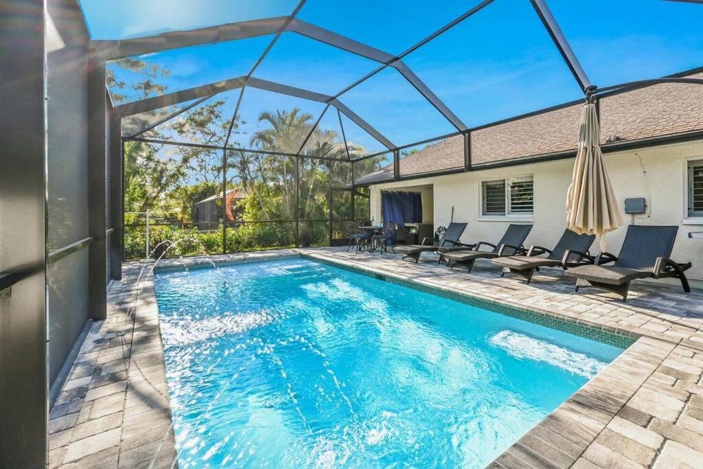 Casa Del Mare at Vanderbilt Beach W/ Southern Expo
