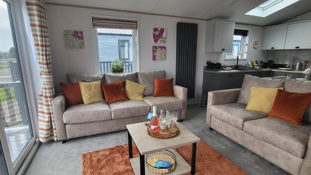 Honeycomb Lodge - Holiday Home 5 min from Padstow