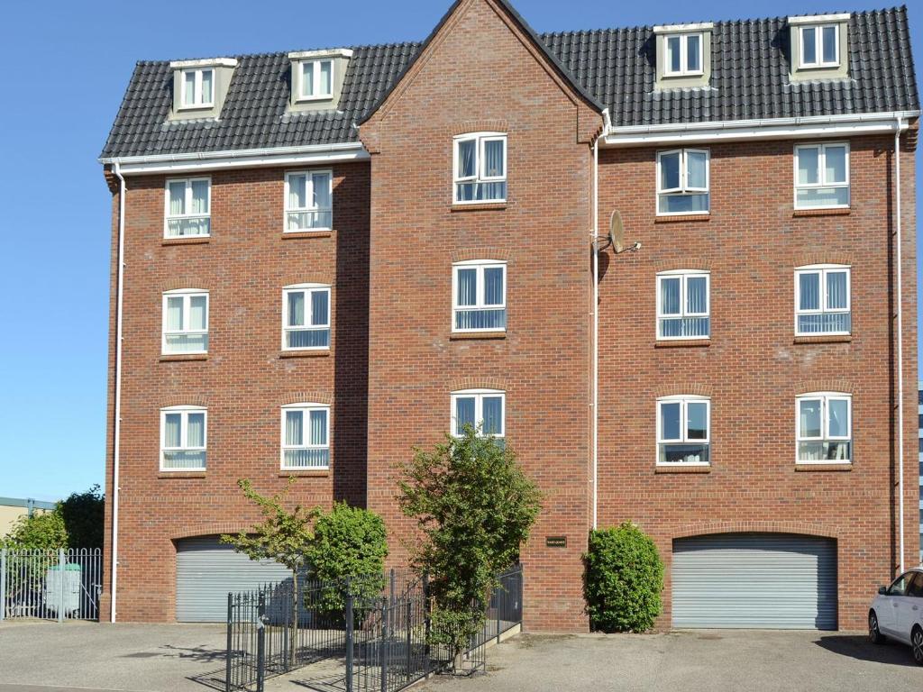 Yare Quays
