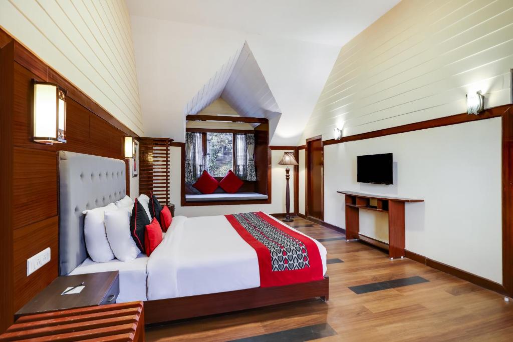 Summit Golden Crescent Resort & Spa