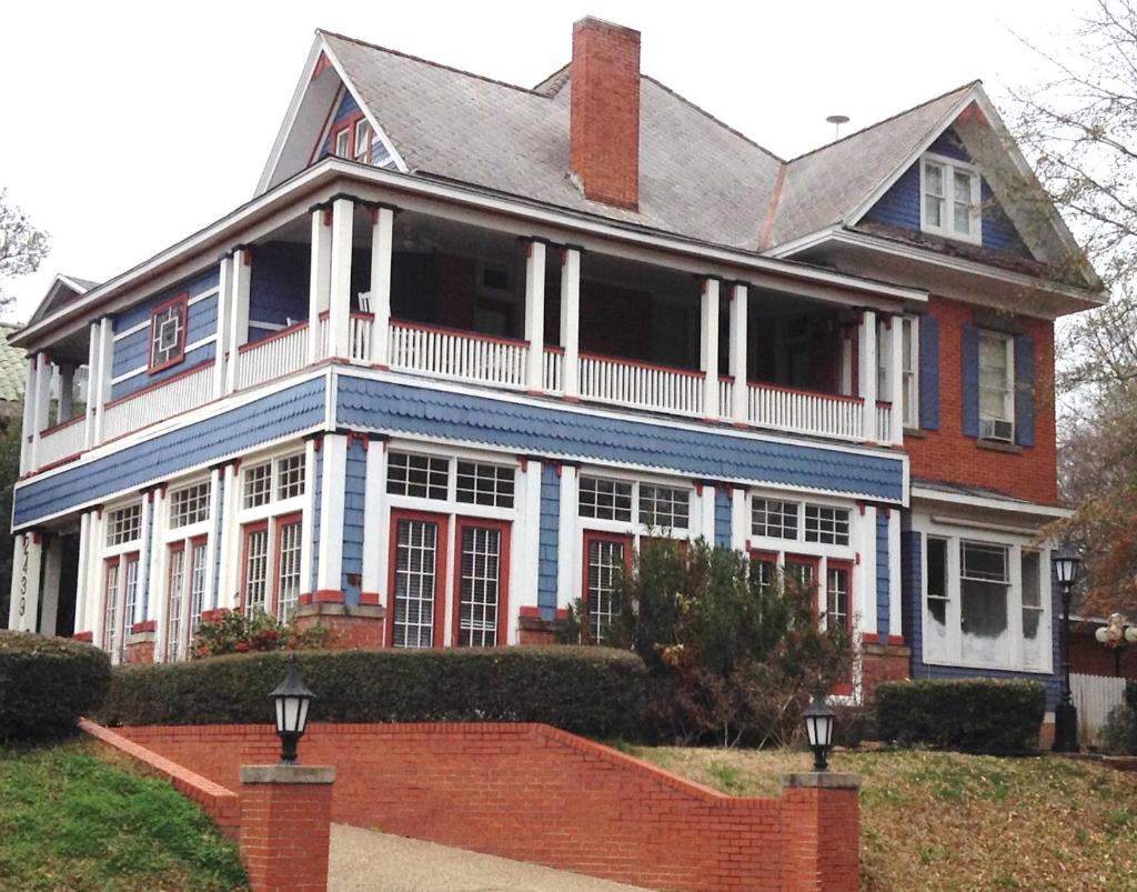 2439 Fairfield A Bed and Breakfast (Shreveport)