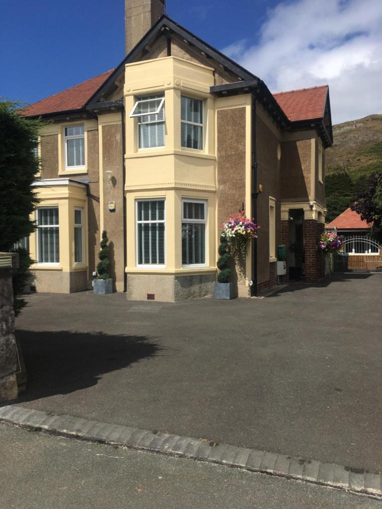 Barham Lodge