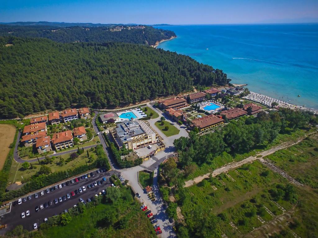 Simantro Resort (Sani Beach)