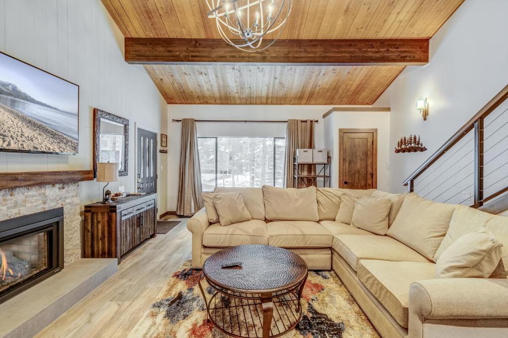 Blue Zone Retreat (Incline Village)