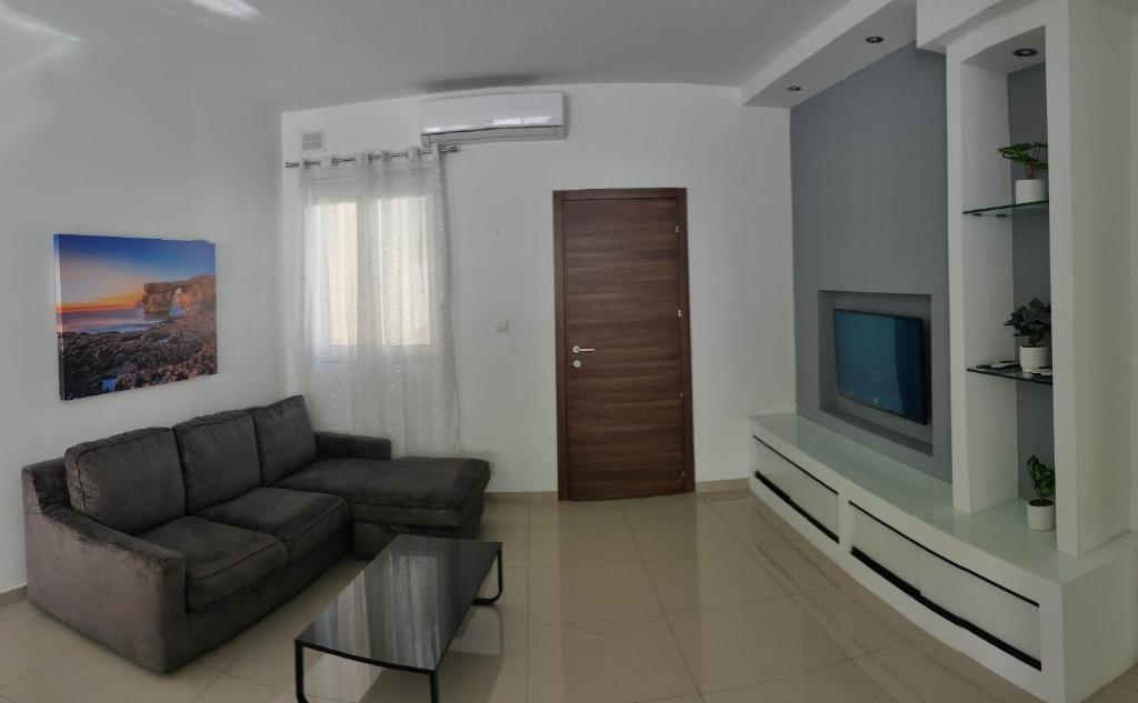 Seron Apartment 3