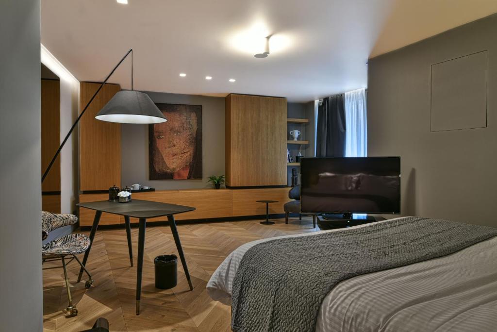 Nikiou Suites Luxury Residence