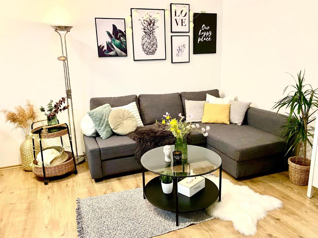 URBAN JUNGLE Apartment old town