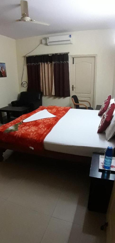 Brookside Service Apartment