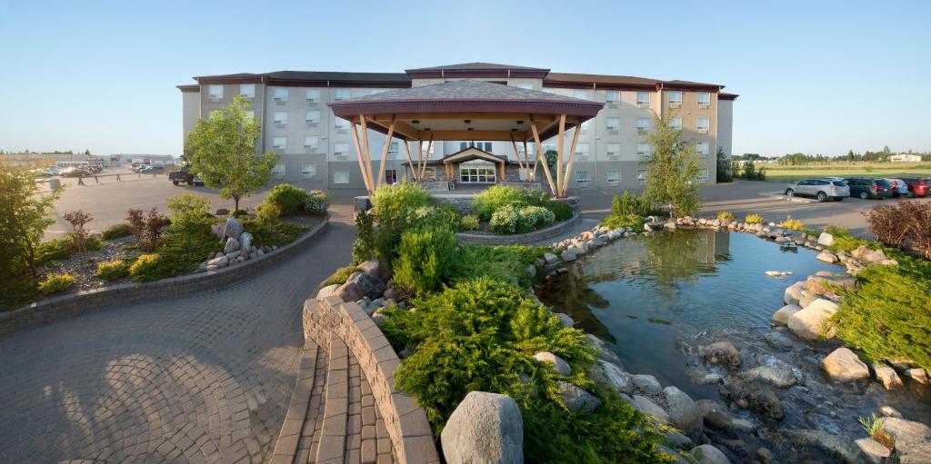 Gold Eagle Lodge (North Battleford)