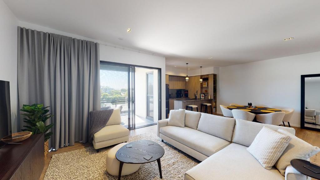 THE PALMER Boutique Living Hosted by L'abode