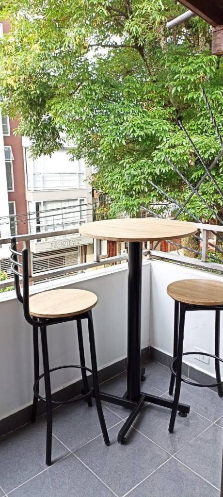 302 APARTMENT CON BALCON LAURELES ESTADiO