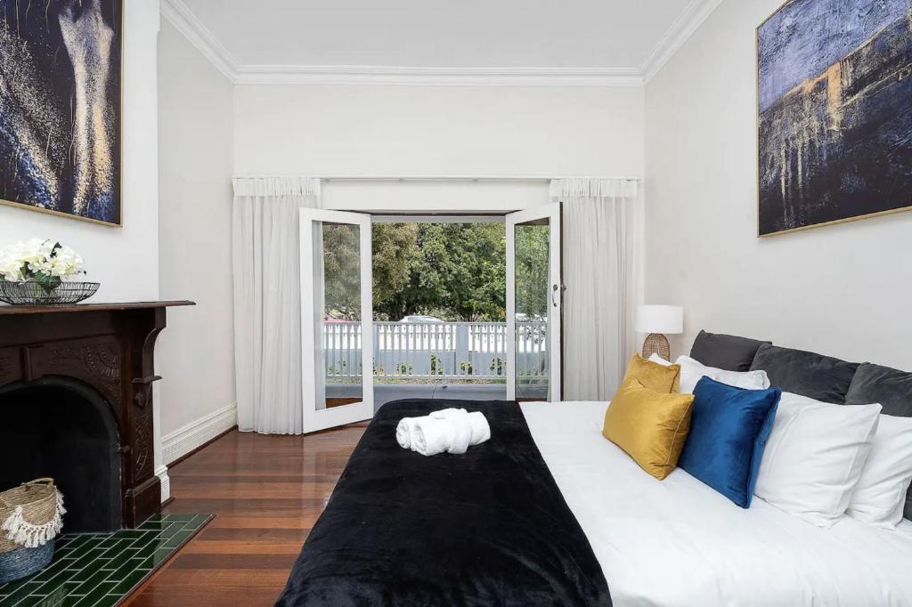 114 At Home On Hyde Overlooking The Park