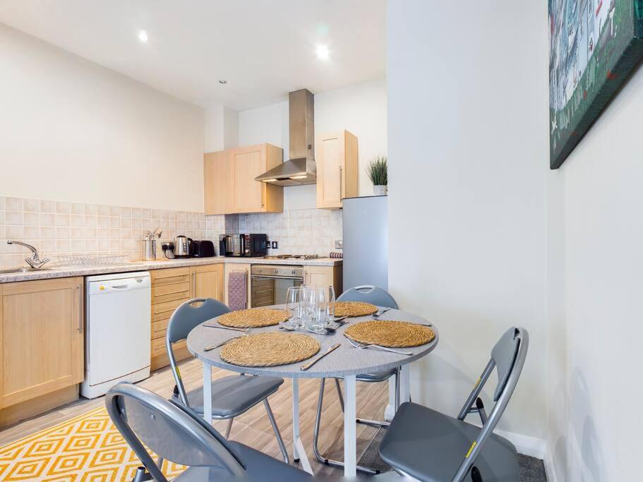 Magnificent 1BDR Apartment in Mersyside