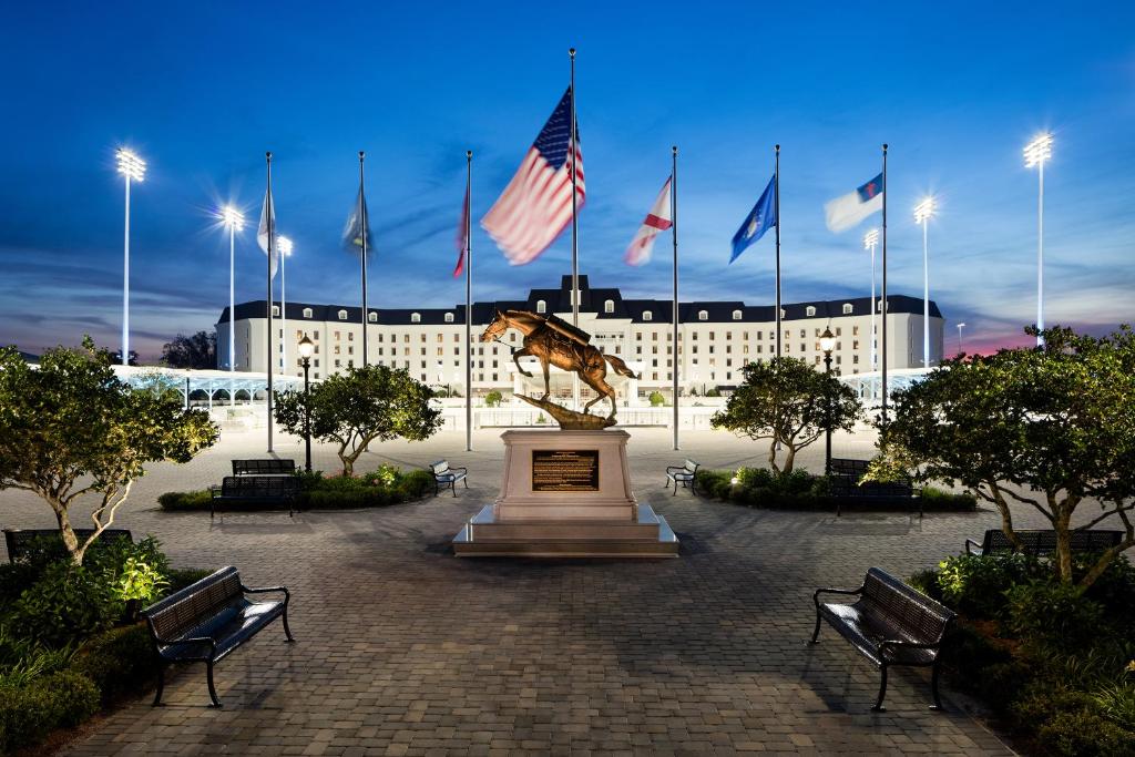 The Equestrian (Ocala)