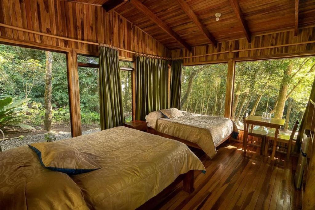 Hotel Flor de Bromelia