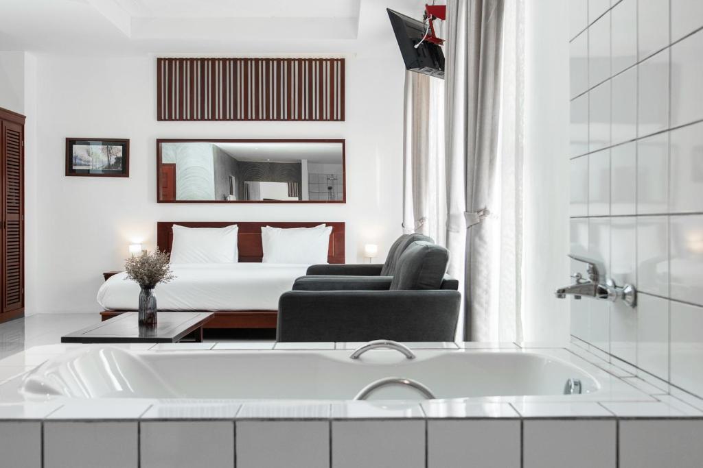 S 2 Modern Boutique Hotel