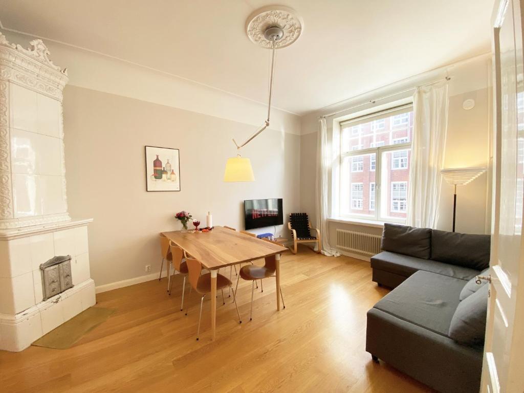 City center 2BR 81m2 Nordic design in Jugend house