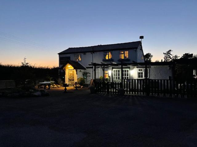 Tafarn y Waen -Guesthouse Bed and Breakfast (St Asaph)
