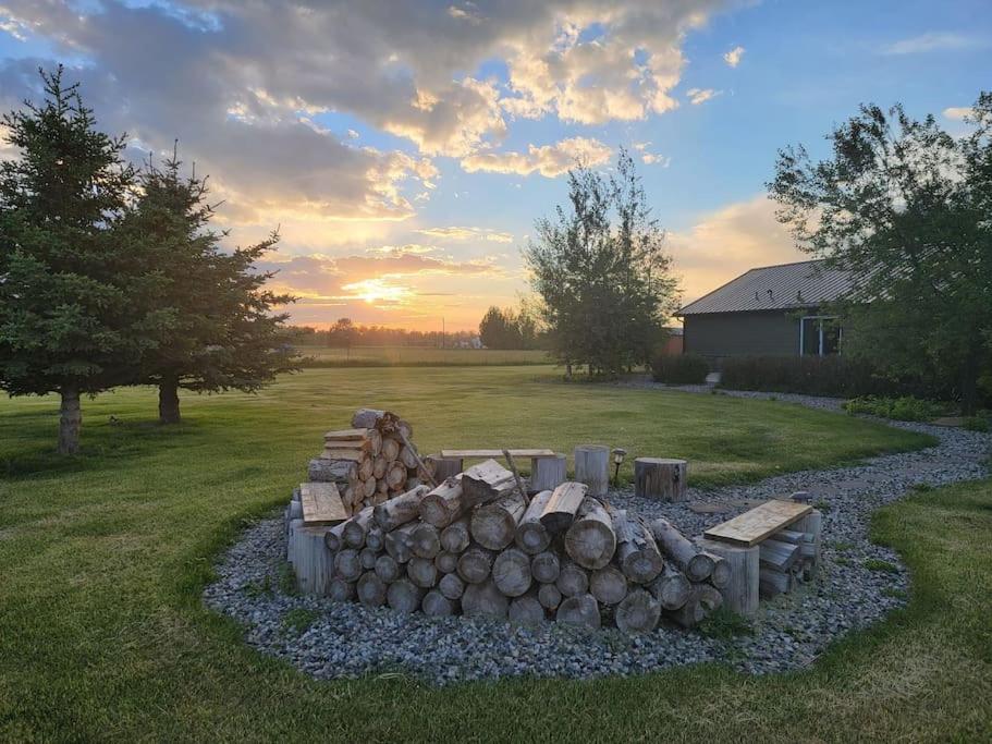 Mountain View Home on 2 Acres