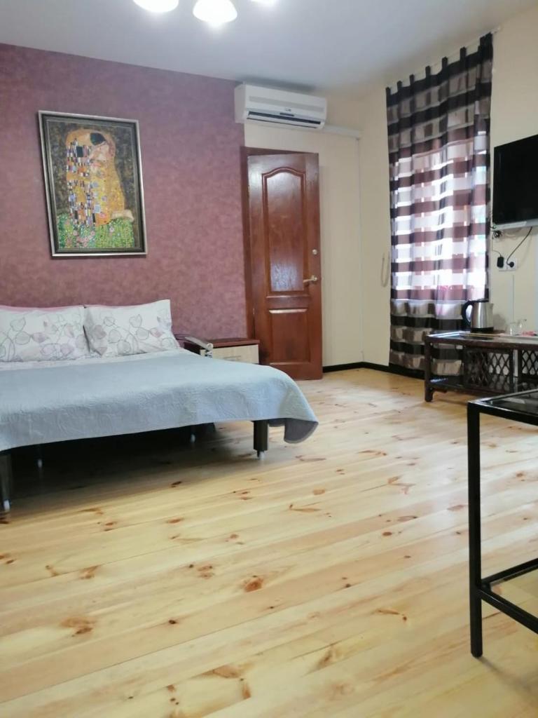 YELLOW UNLIMITED HOTEL 4