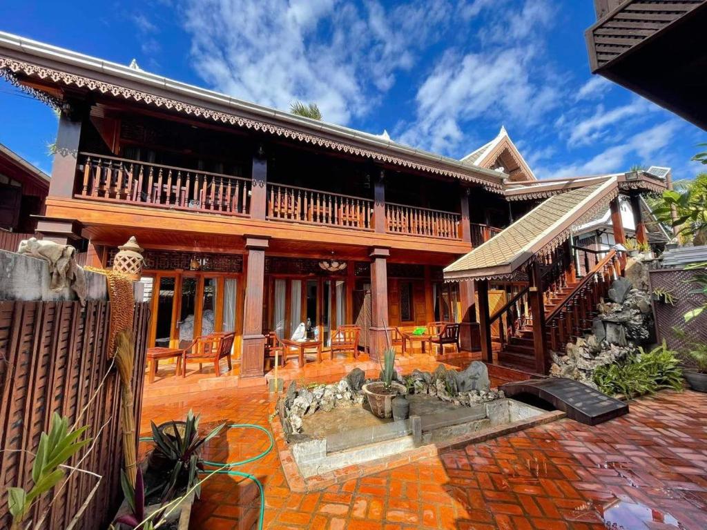 Chaluenxay Boutique hotel