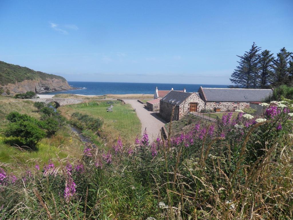 Mill Of Nethermill Holidays (Pennan)