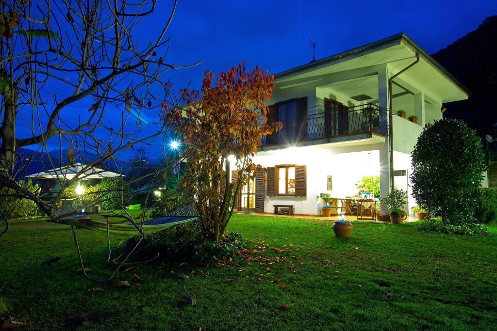 Aurora Suite apartment (Pettenasco)