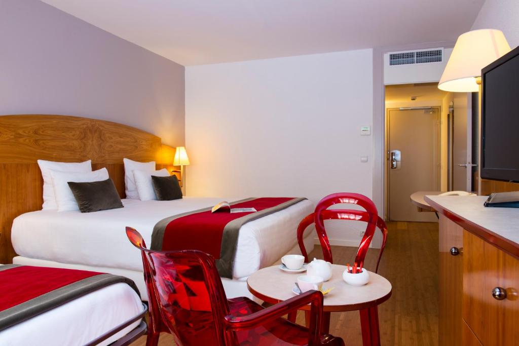 HÔTEL C SUITES chambres spacieuses