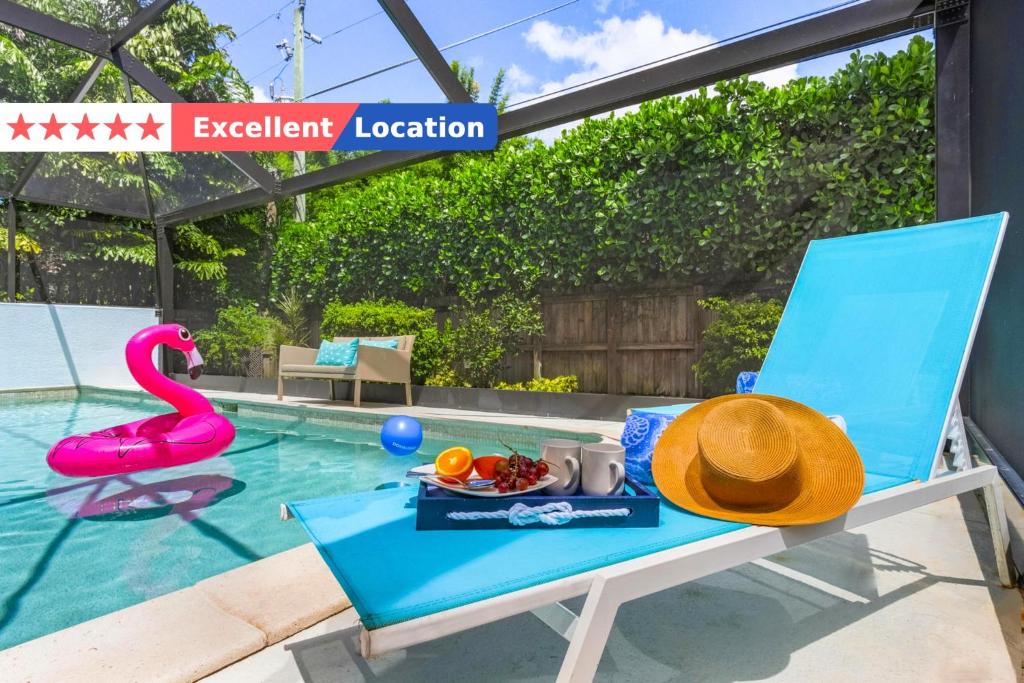 Modern Naples Beach Home - Private Heated Pool - Pets