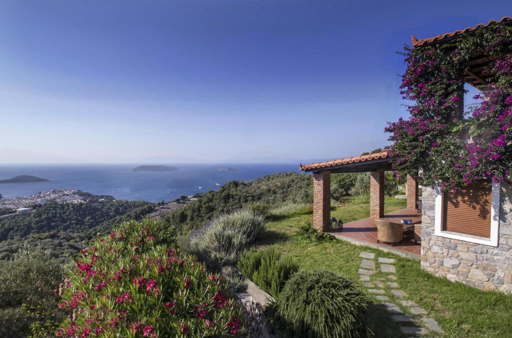 Agia Kali Villas (Skiathos Town)