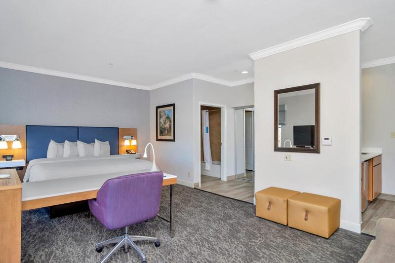 Hampton Inn & Suites Fort Worth-Fossil Creek