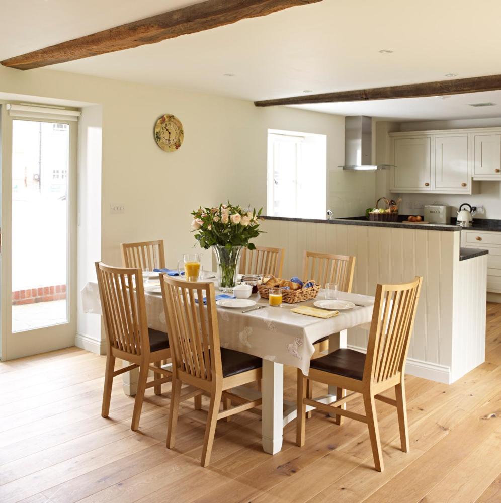 Manor Farm Courtyard Cottages (Hampstead Norris)