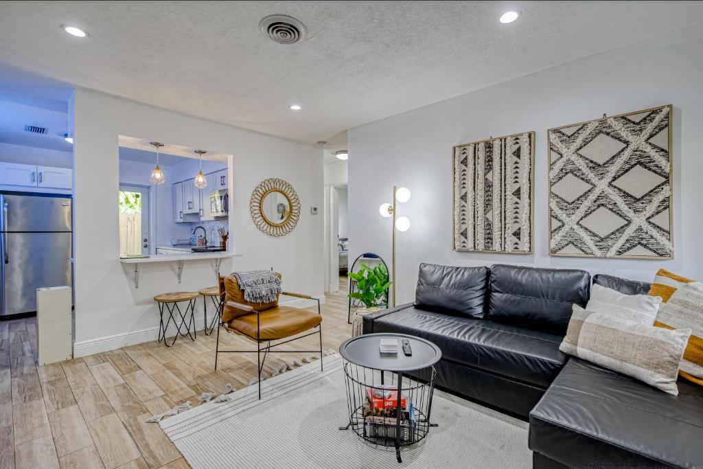 The Oasis at 812