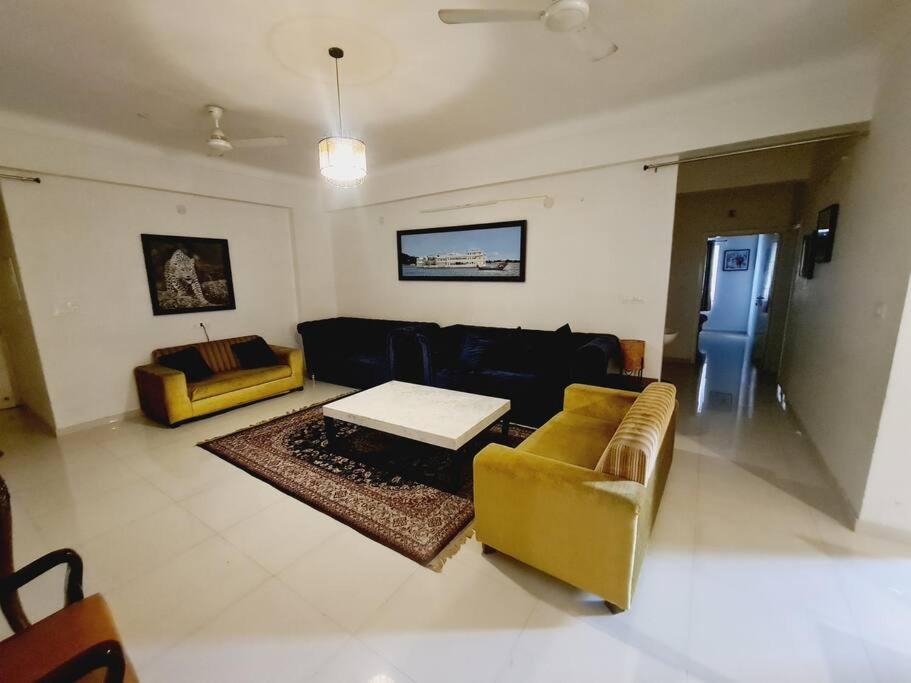 Riverview Apartment I The Lazy Host I 3Bhk I City Center
